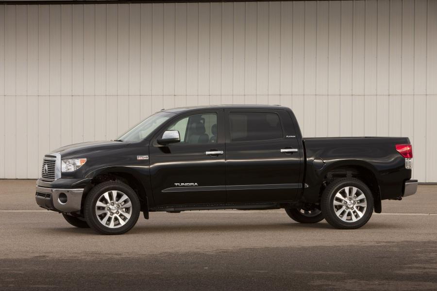  Toyota Tundra CrewMax Platinum Package 2010 года  (фото 25 из 32)